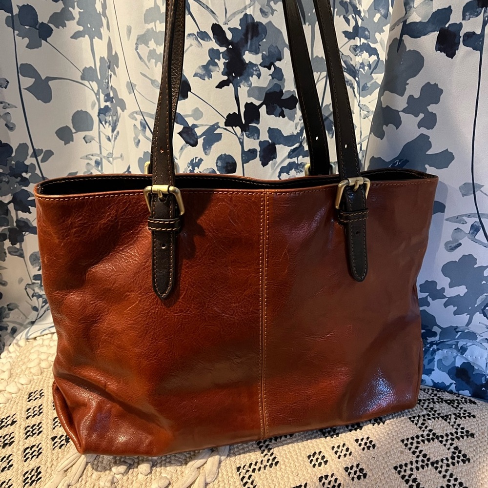 Brand new purse never used! Genuine leather